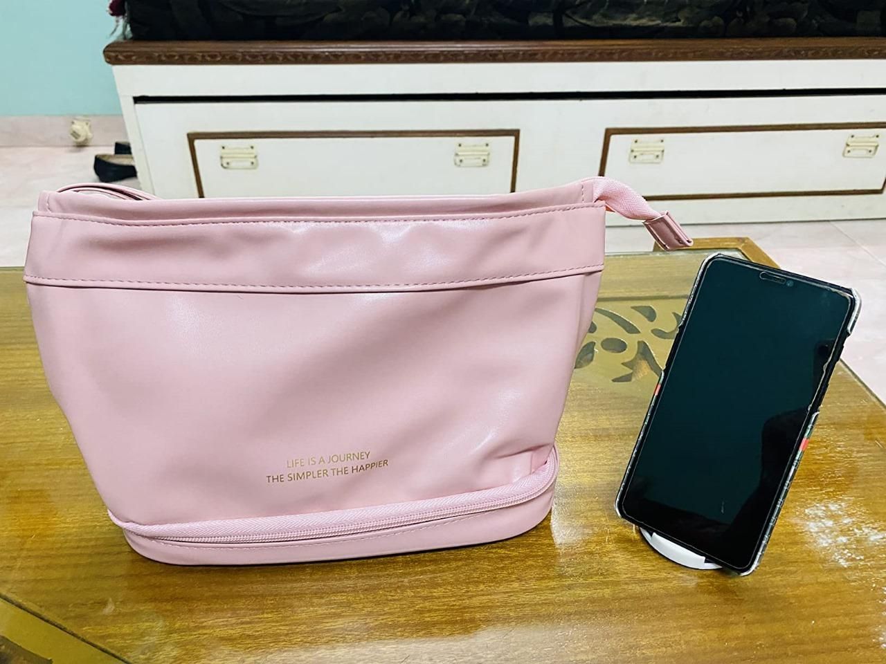 💄 Large Capacity Cosmetic Travel Bag (Pack of 1, Random Color)✨